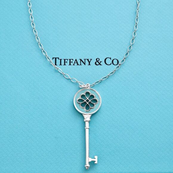 Tiffany & Co. Jewelry - 🧧SOLD🎋Tiffany & Co. Blue Enamel Knot Key Pendant Silver Oval Link Necklace 30”